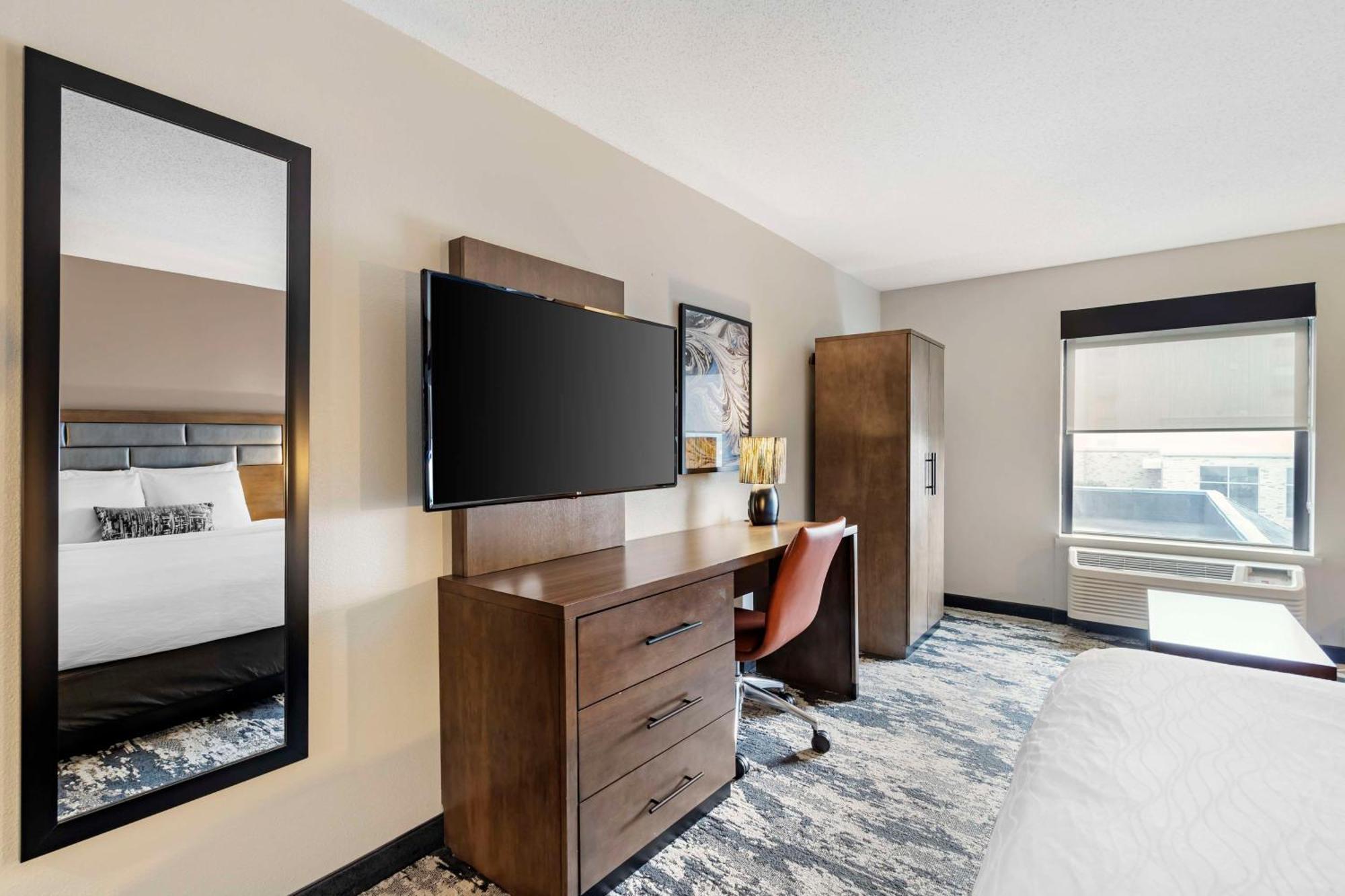 Best Western Plus Bourbonnais Hotel & Suites Luaran gambar